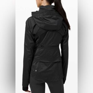 Lululemon Goal Smasher Rain Jacket SZ 8 NWOT